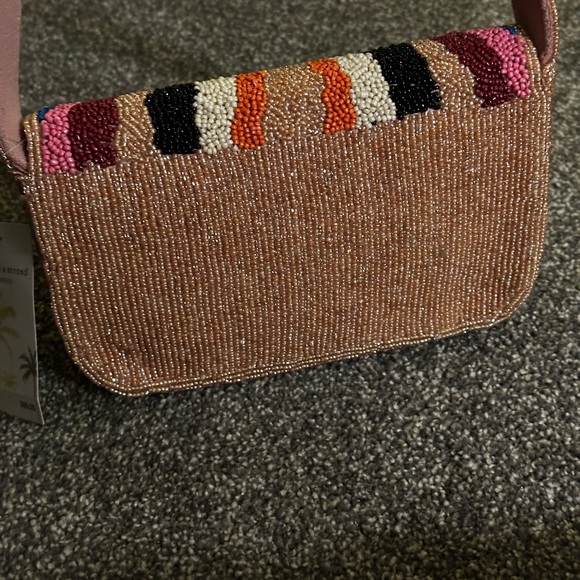 America & Beyond Luxe fully beaded Multicolor Chevron Shoulder Bag - Picture 4 of 8